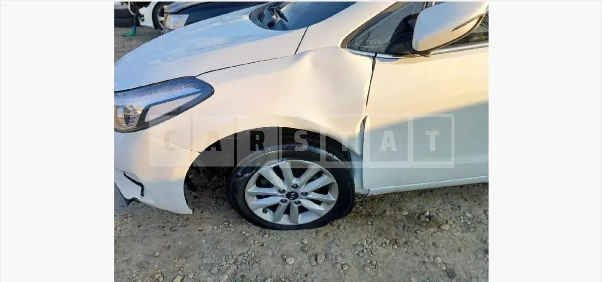 Photo 2 of 10: 2016 Kia Kz — Korean insurance auction