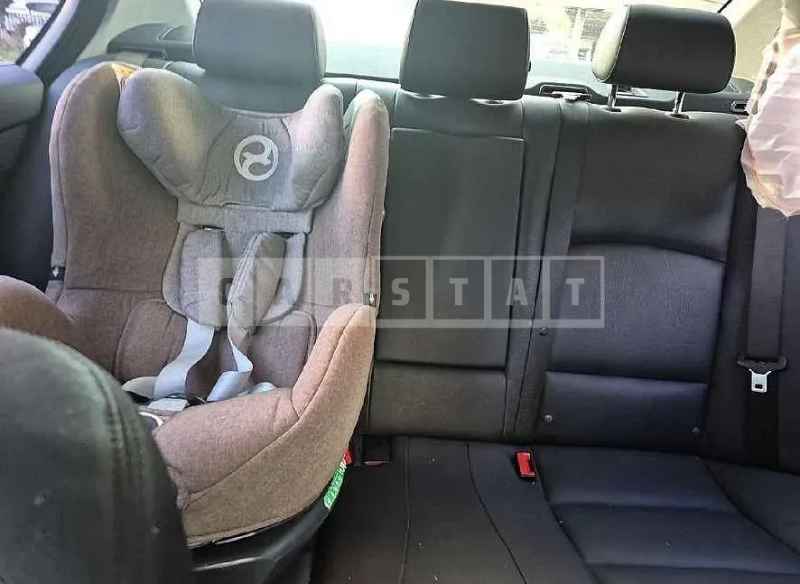 Photo 2 of 20: 2015 BMW 520d, VIN WBA5E5108FG059295 — Korean insurance auction