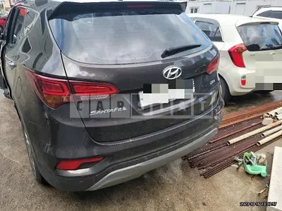 Photo 1 of 8: 2017 Hyundai Santa Fe DM 2.0, VIN KMHSW81UBJU800005 — Korean insurance auction