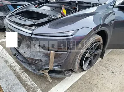 Photo 1 of 27: 2025 Tesla Model Y RWD, VIN LRWYGCFJ5SC137210 — Korean insurance auction