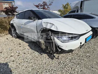 Photo 1 of 15: 2022 Kia EV6, VIN KNAC281CPNA064025 — Korean insurance auction