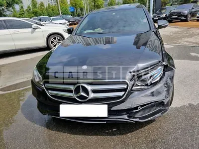 Photo 1 of 4: 2017 Mercedes-Benz E 300 — Korean insurance auction