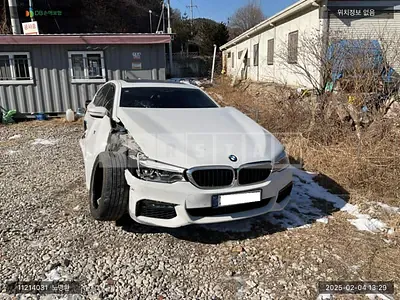 Photo 1 of 26: 2018 BMW 530i xDrive, VIN WBAJD9100JG972439 — Korean insurance auction