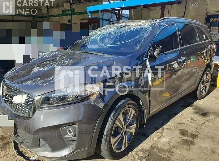 Photo 2 of 9: 2018 Kia Sorento, VIN KNAPS81ADJA450455 — Korean insurance auction