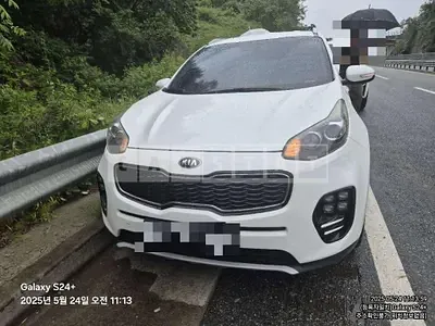 Photo 1 of 10: 2018 Kia Sportage — Korean insurance auction