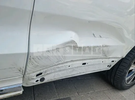 Photo 2 of 28: 2023 Volvo XC60 B5 AWD — Korean insurance auction