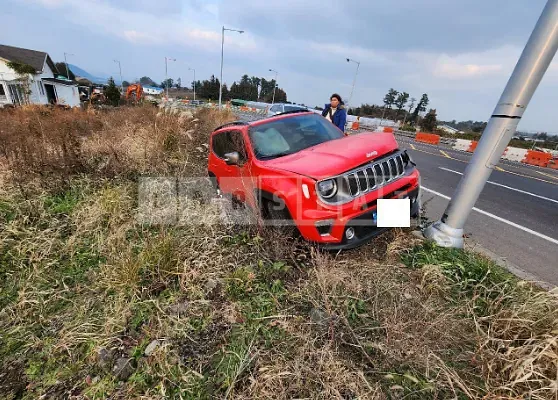 Photo 2 of 12: 2021 Jeep Zip Renegade 2.4 FWD, VIN 1C4NJCDB1MPM42511 — Korean insurance auction