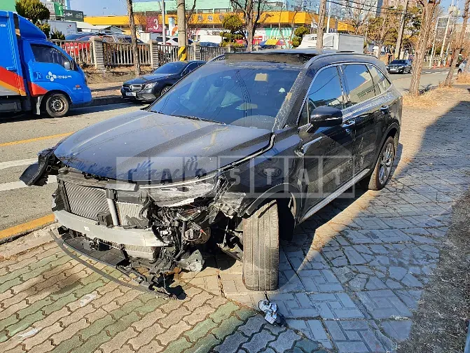 Photo 2 of 30: 2021 Kia Sorento, VIN KNARH81FGMA078773 — Korean insurance auction
