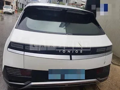 Photo 1 of 35: 2021 Hyundai IONIQ 5 Long Range, VIN KMHKN81AFNU024683 — Korean insurance auction