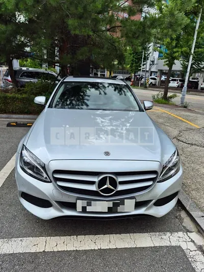 Photo 1 of 29: 2017 Mercedes-Benz C200 — Korean insurance auction