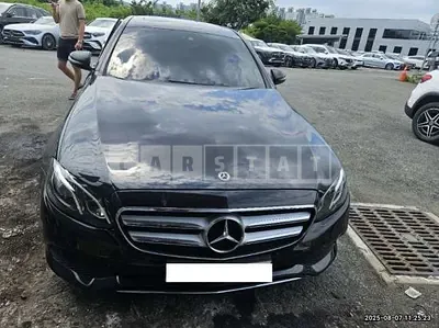 Photo 1 of 14: 2019 Mercedes-Benz E 300 — Korean insurance auction