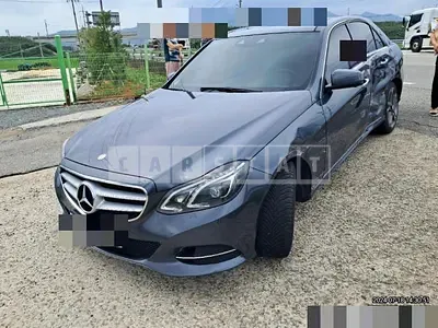Photo 1 of 24: 2015 Mercedes-Benz E250 BlueTec 4Matic — Korean insurance auction