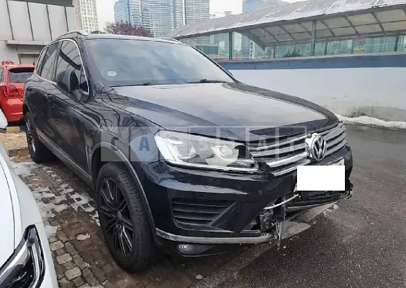 Photo 2 of 45: 2016 Volkswagen Tuareg VS.0 TDI BMT, VIN WVGZZZ7PZGD003117 — Korean insurance auction