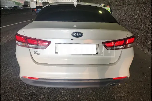 Photo 2 of 9: 2016 Kia K5 — Korean insurance auction