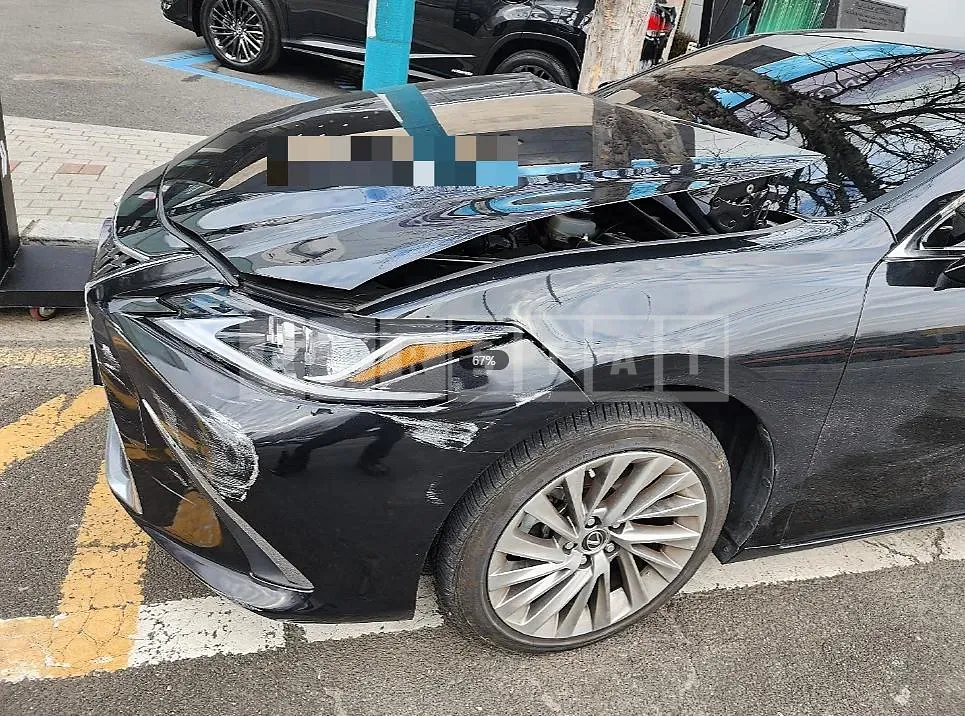 Photo 2 of 7: 2021 Lexus ES300h, VIN JTHBA1C17N2007280 — Korean insurance auction