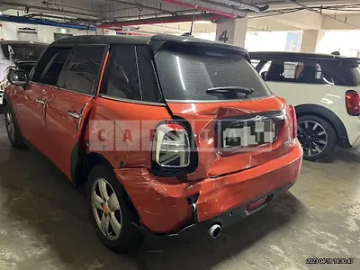 Photo 1 of 33: 2018 MINI Cooper Five-Door, VIN WMWXU1105K2H34180 — Korean insurance auction