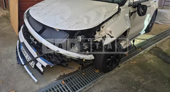 Photo 2 of 30: 2023 Kia Sorento — Korean insurance auction