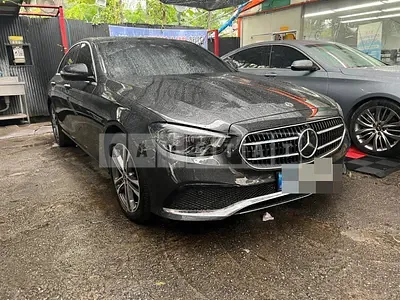 Photo 1 of 18: 2021 Mercedes-Benz E350 4Matic — Korean insurance auction