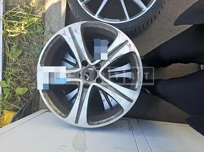 Photo 1 of 7: 2018 Mercedes-Benz (parts) E220 d Wheels — Korean insurance auction
