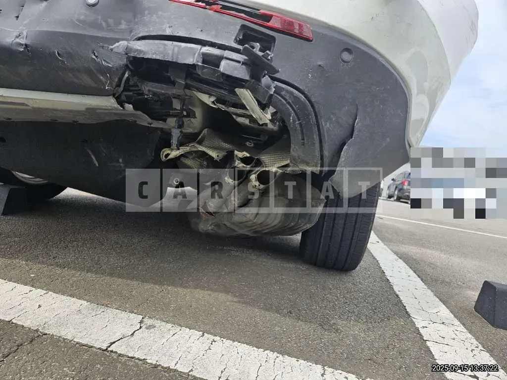 Photo 2 of 13: 2021 Ford Explorer 3.0 PHEV — Korean insurance auction