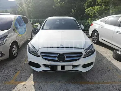 Photo 1 of 10: 2016 Mercedes-Benz C200, VIN WDDWF4CB4GF374976 — Korean insurance auction