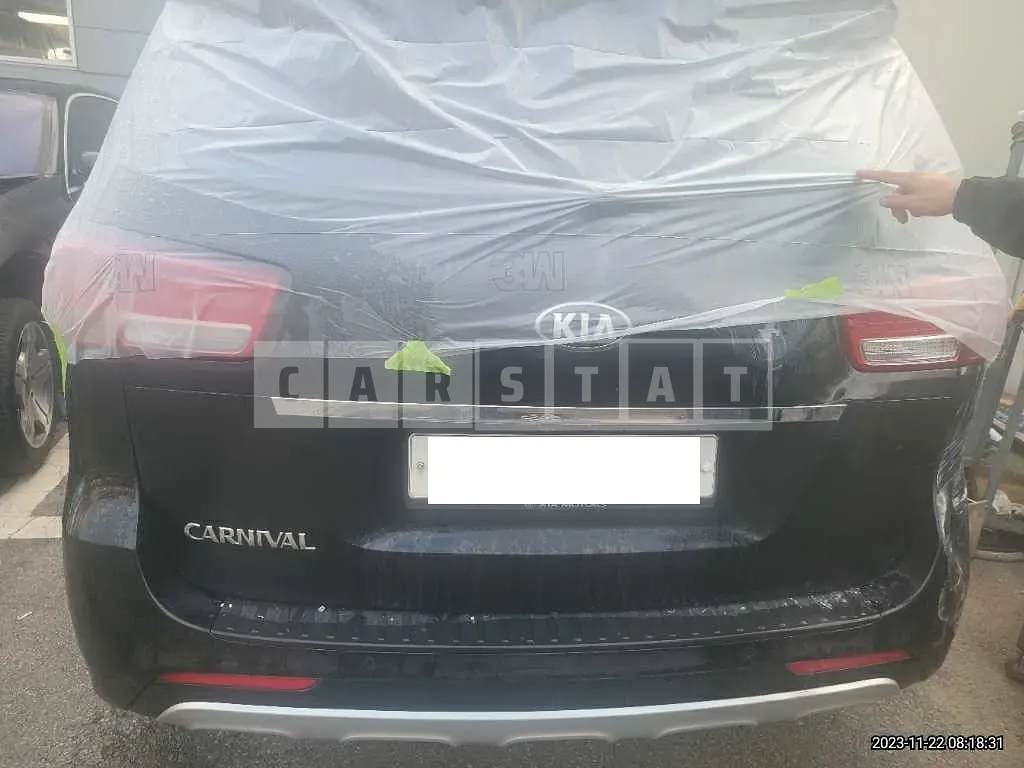 Photo 2 of 23: 2017 Kia Carnival, VIN KNAMC81ABHS315626 — Korean insurance auction