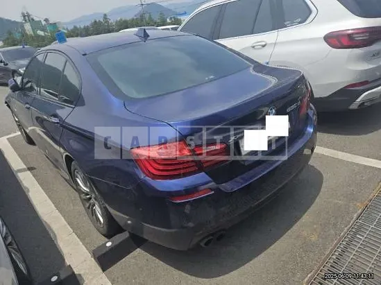Photo 2 of 11: 2016 BMW 520d xDrive — Korean insurance auction
