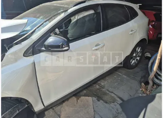 Photo 2 of 13: 2018 Volvo V40 CC D3 — Korean insurance auction