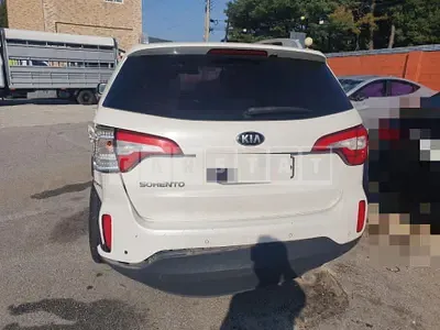 Photo 1 of 16: 2014 Kia Sorento R 2.0 4WD — Korean insurance auction