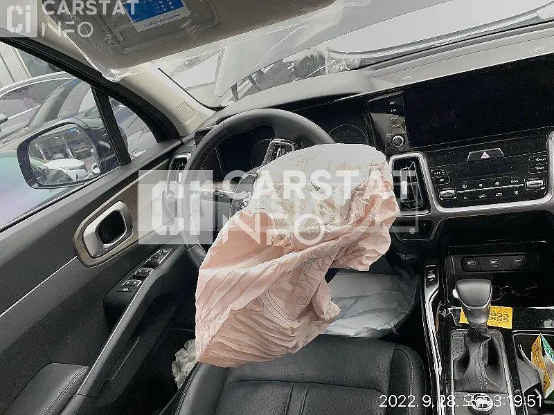 Photo 2 of 7: 2020 Kia Sorento, VIN KNAPS81ABLA631279 — Korean insurance auction