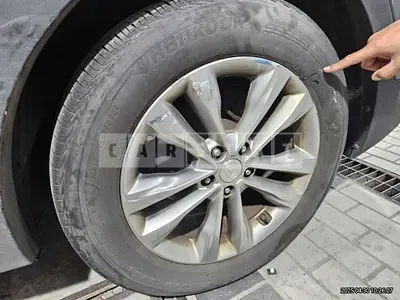 Photo 1 of 2: 2016 Hyundai (parts) Santa Fe DM Wheels — Korean insurance auction