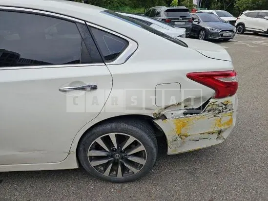 Photo 2 of 8: 2017 Nissan Altima 2.5 — Korean insurance auction