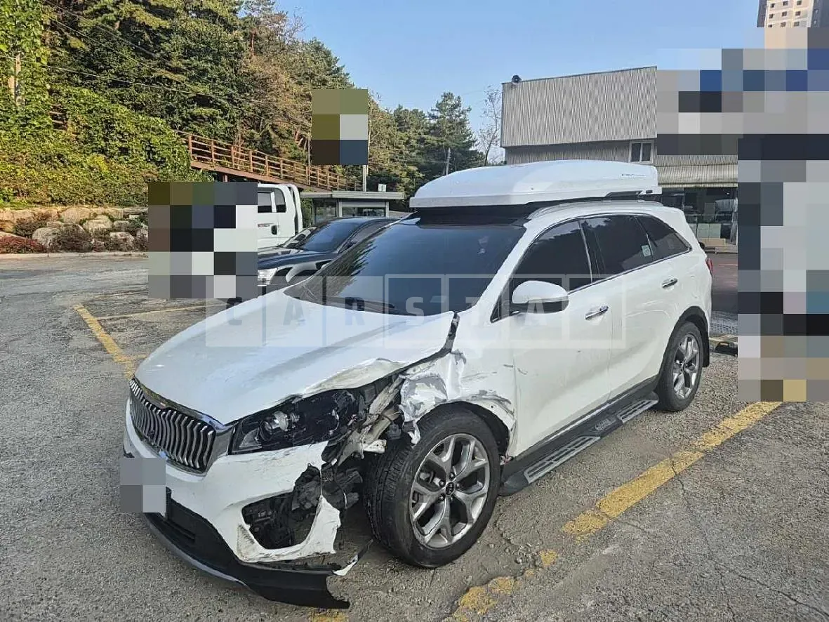 Photo 2 of 11: 2015 Kia Sorento 4WD — Korean insurance auction