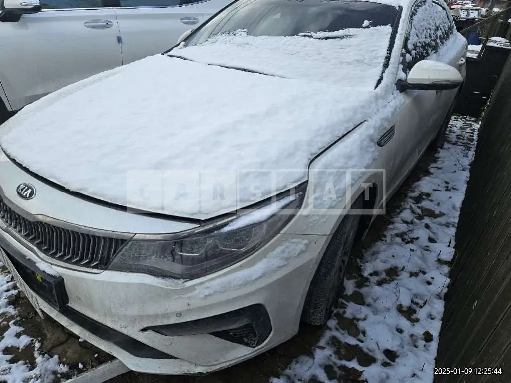 Photo 2 of 12: 2020 Kia K5 — Korean insurance auction