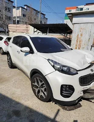 Photo 2 of 14: 2016 Kia Sportage, VIN KNAPL813BGK005774 — Korean insurance auction