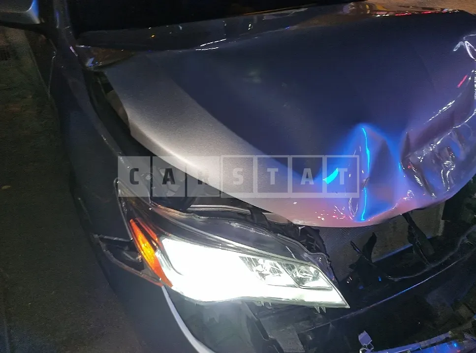 Photo 2 of 5: 2016 Toyota Camry, VIN 4T1BF1FK8HU696029 — Korean insurance auction