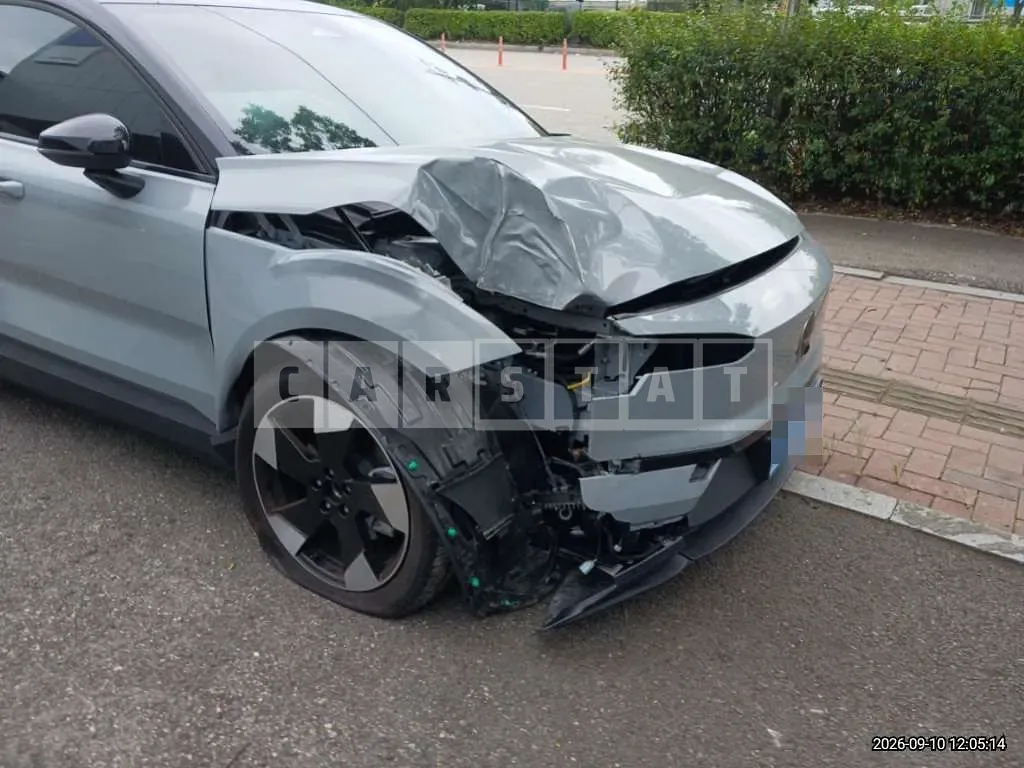Photo 2 of 49: 2026 Volvo EX30 — Korean insurance auction
