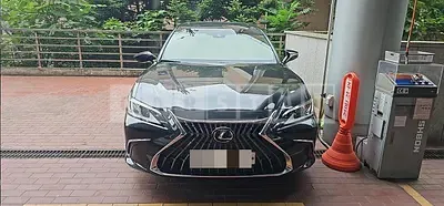 Photo 1 of 17: 2022 Lexus ES300h — Korean insurance auction