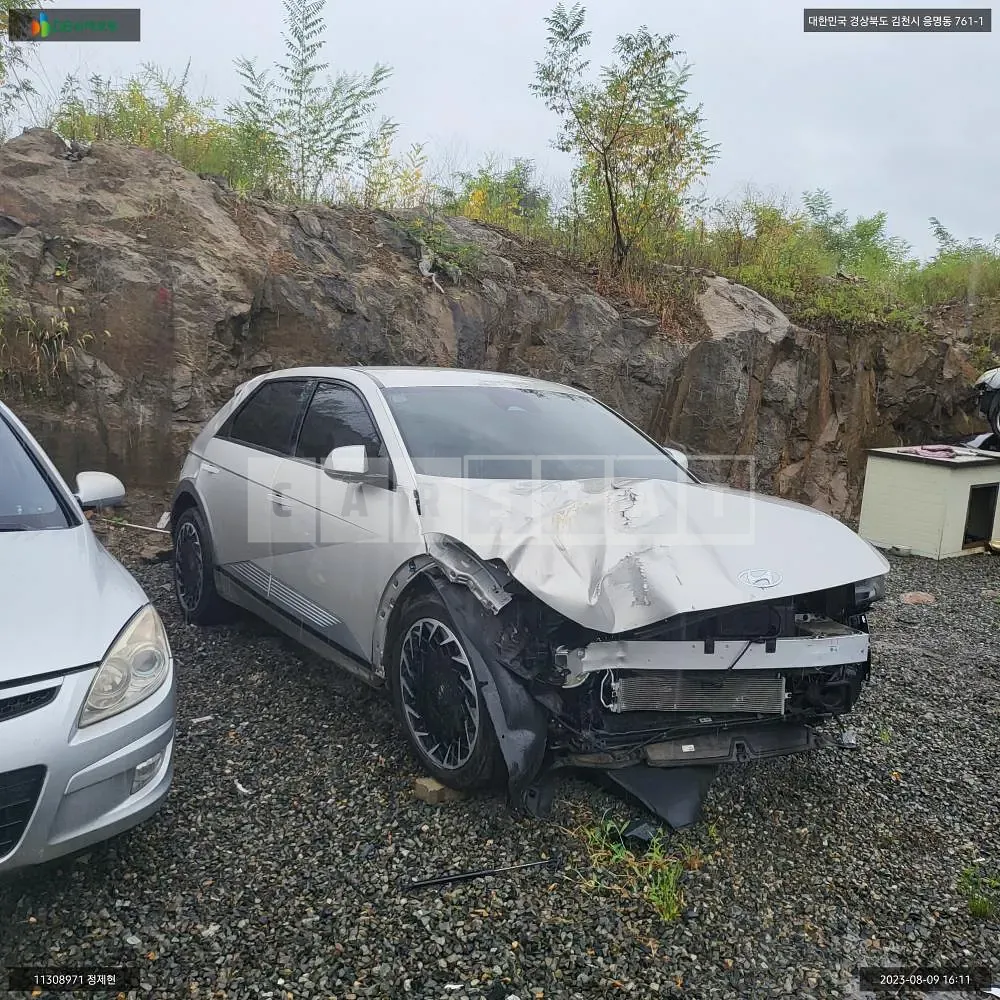Photo 2 of 9: 2022 Hyundai IONIQ 5, VIN KMHKR81AFNU100238 — Korean insurance auction