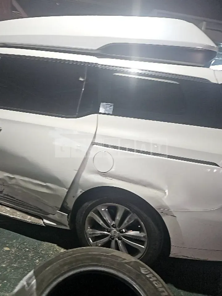 Photo 2 of 6: 2015 Kia Carnivals, VIN KNAMC81ABGS145723 — Korean insurance auction