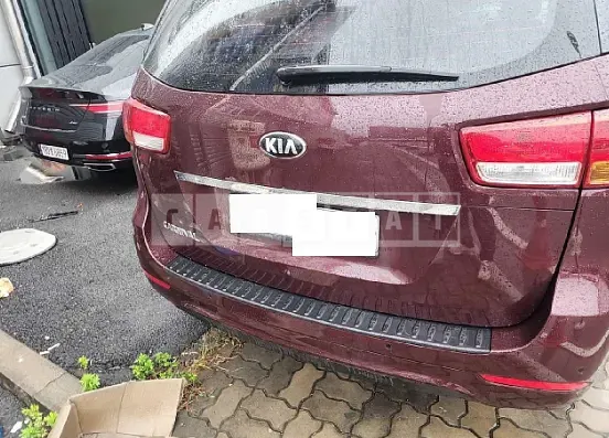 Photo 2 of 11: 2018 Kia Carnival, VIN KNHMF37ABJS355992 — Korean insurance auction