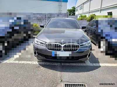 Photo 1 of 11: 2021 BMW 530i — Korean insurance auction