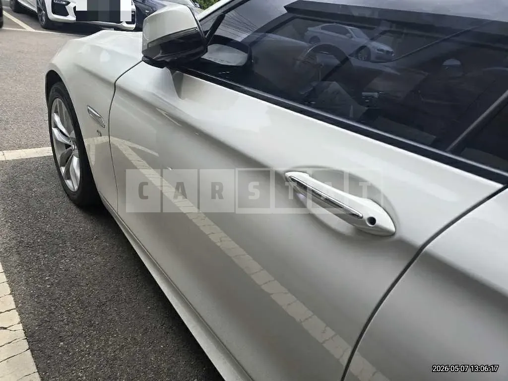 Photo 2 of 19: 2016 BMW 520d xDrive — Korean insurance auction