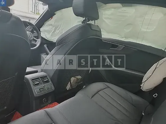 Photo 2 of 5: 2019 Audi A4 40 TFSI, VIN WAUZZZF44KA120468 — Korean insurance auction