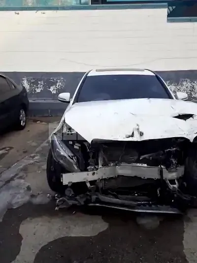 Photo 1 of 41: 2015 Mercedes-Benz C220d, VIN WDDWF0FB7GF237082 — Korean insurance auction