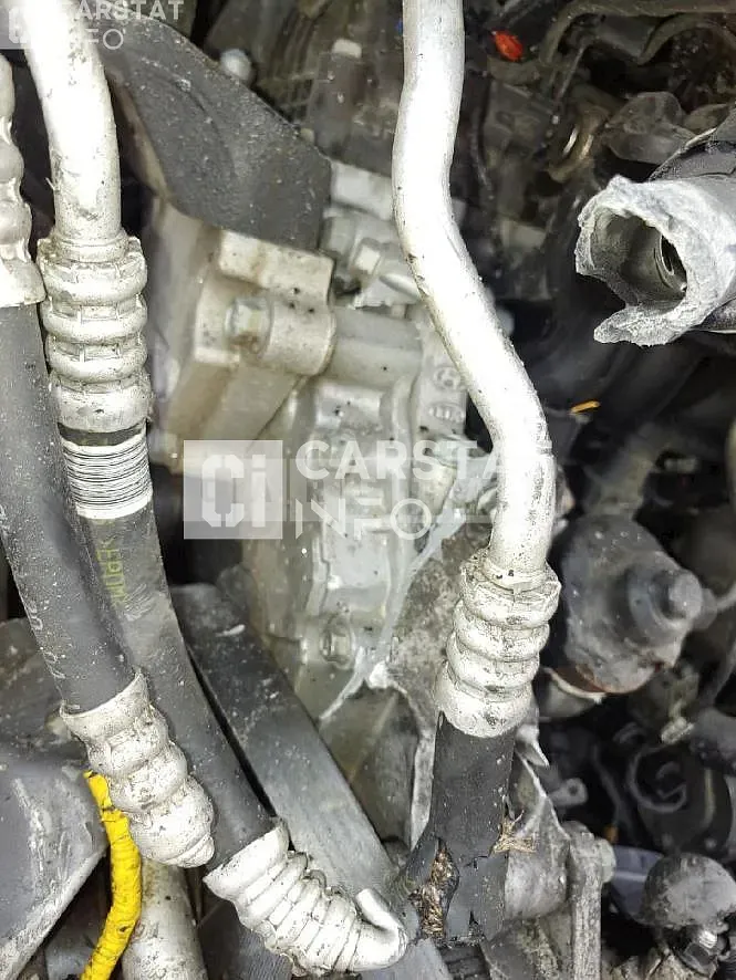Photo 2 of 6: 2016 Hyundai Santa Fe 2.0 (4WD) — Korean insurance auction