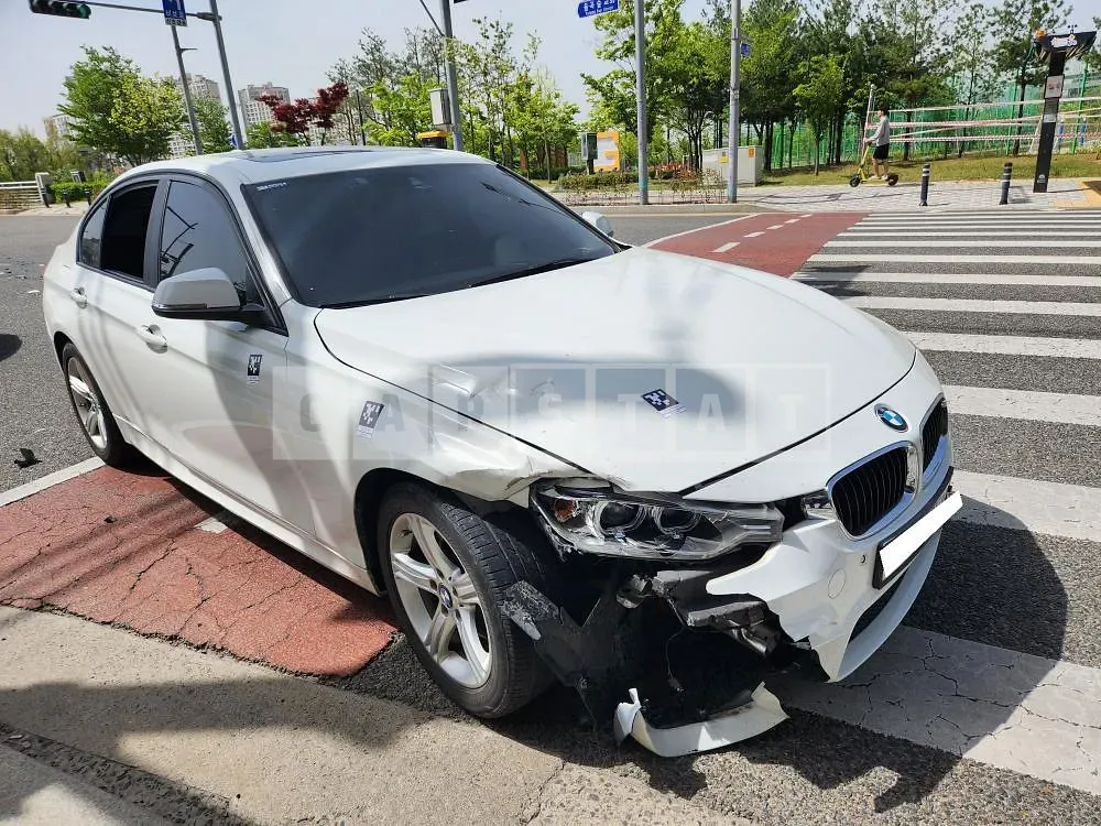 Photo 2 of 5: 2015 BMW 320d, VIN WBA3D3105FK276928 — Korean insurance auction