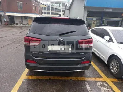 Photo 1 of 19: 2017 Kia Sorento — Korean insurance auction