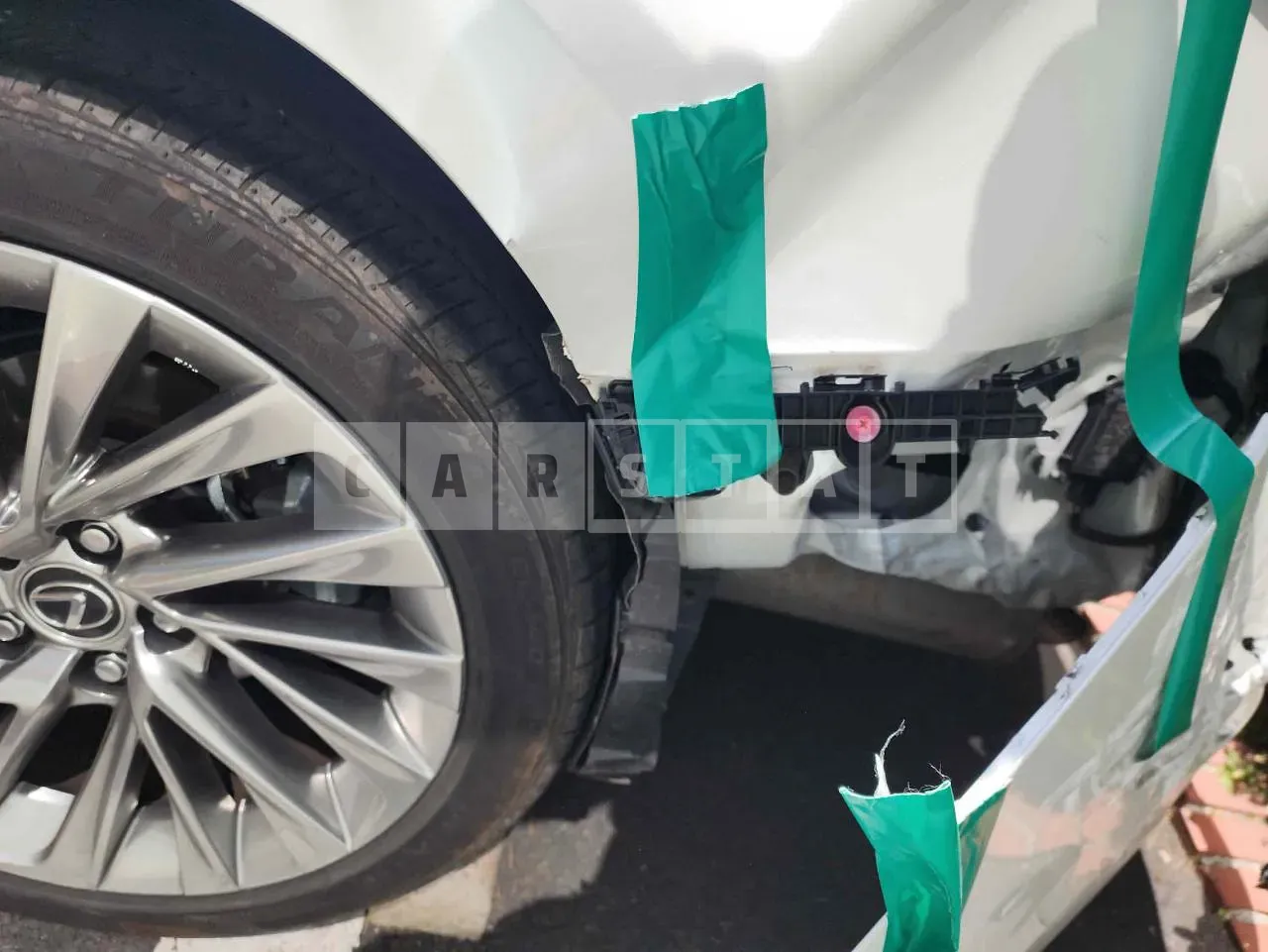 Photo 2 of 17: 2024 Lexus ES300h, VIN JTHBA1C14S2023237 — Korean insurance auction