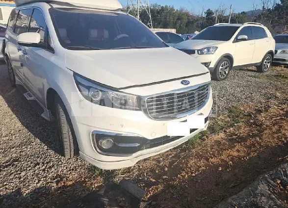 Photo 2 of 45: 2016 Kia Carnival High Limousine, VIN KNAMC81ABGS123373 — Korean insurance auction